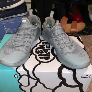 Nike Free Running sneakers